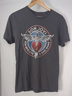 BON JOVI Vintage Wash You Give Love A Bad Name Retro Concert Tee